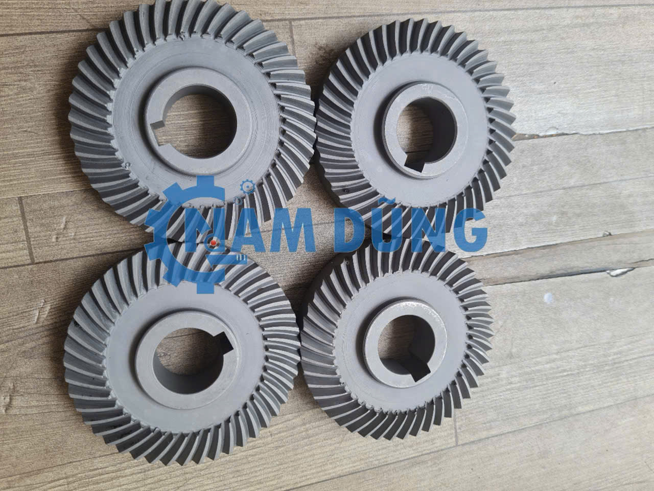 gia-cong-banh-rang-con-xoan